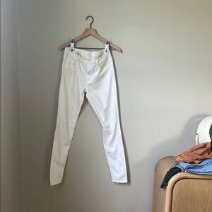 White mother Jeans